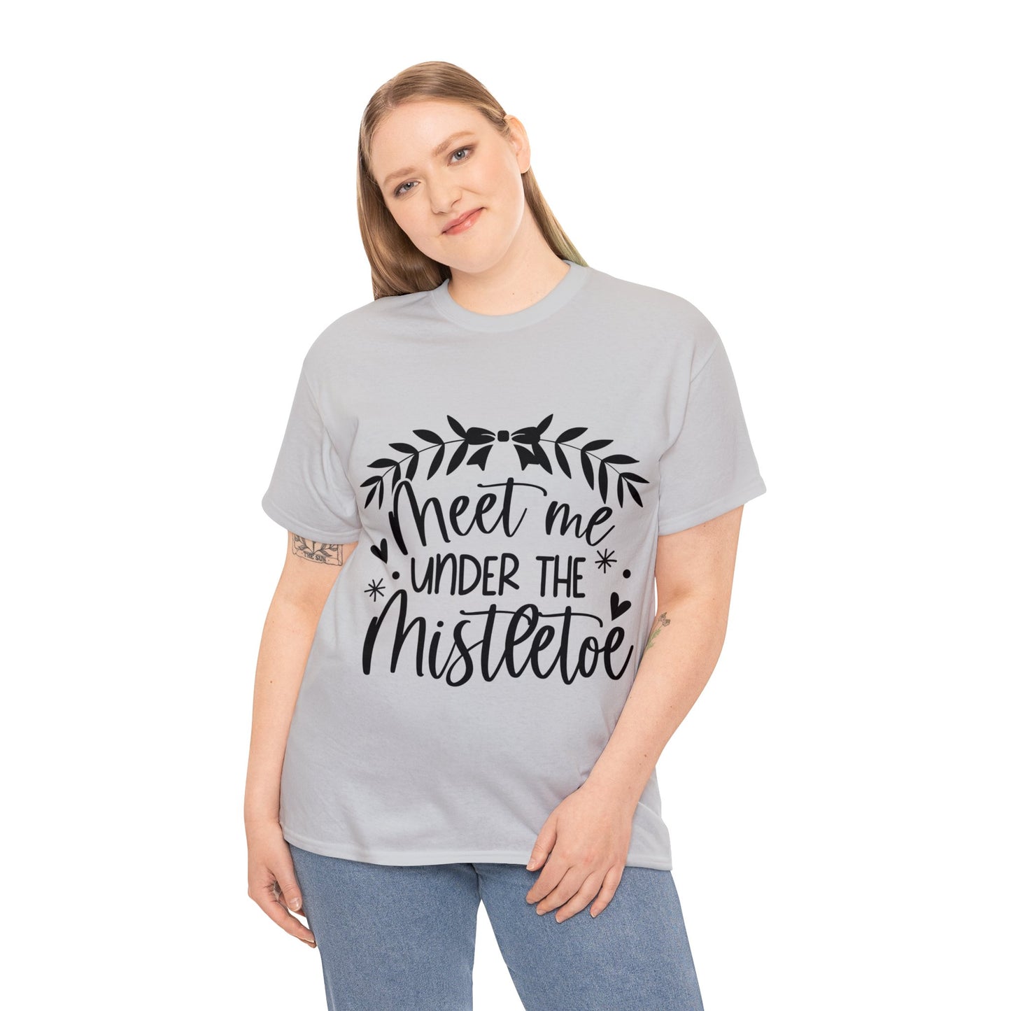 Meet me under Misteetoe Unisex Heavy Cotton Tee