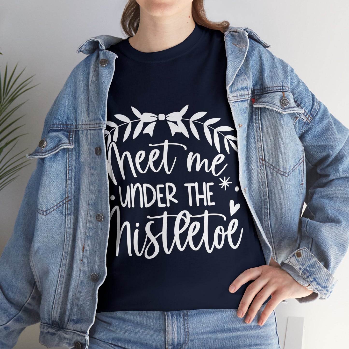 Meet me under Misteetoe Unisex Heavy Cotton Tee