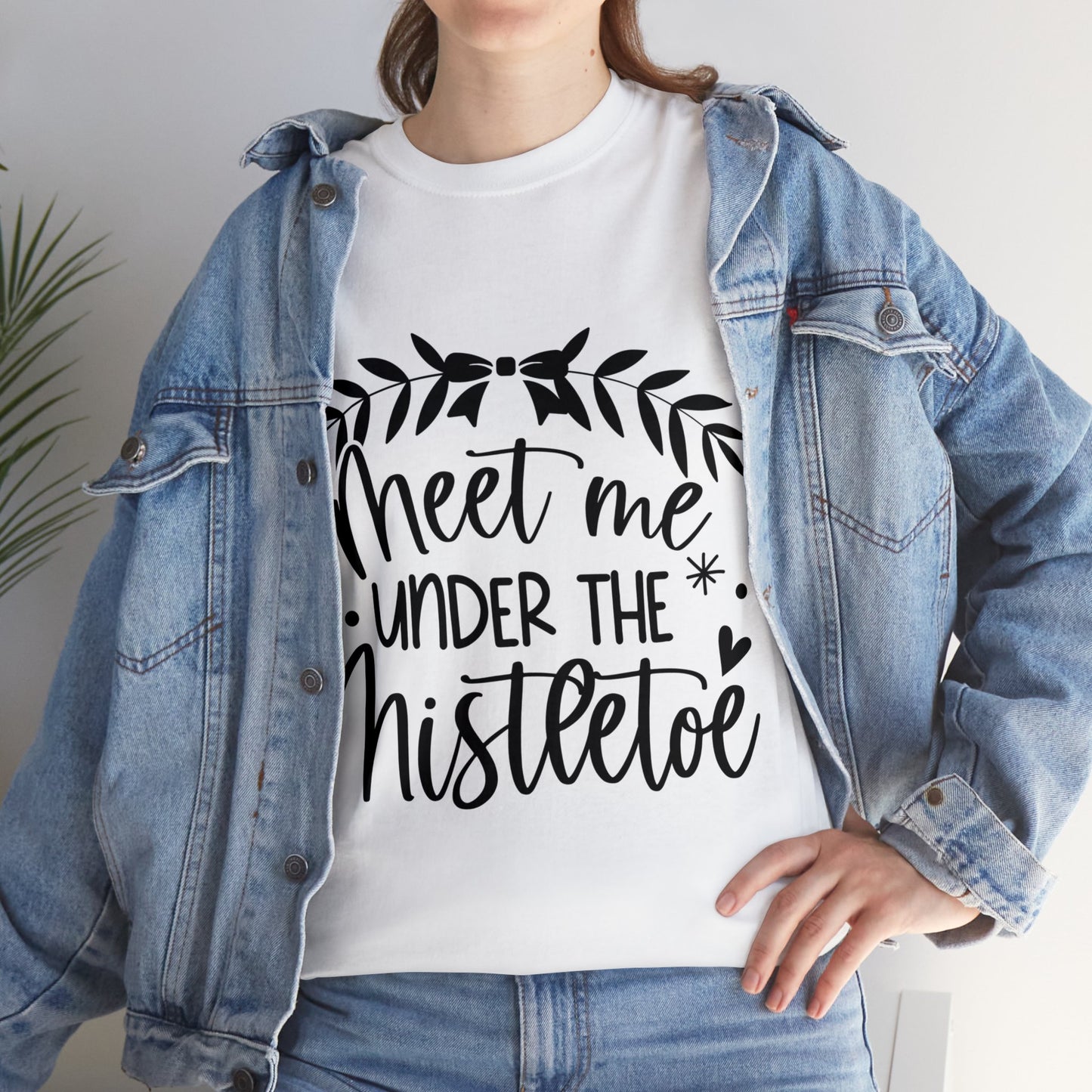 Meet me under Misteetoe Unisex Heavy Cotton Tee