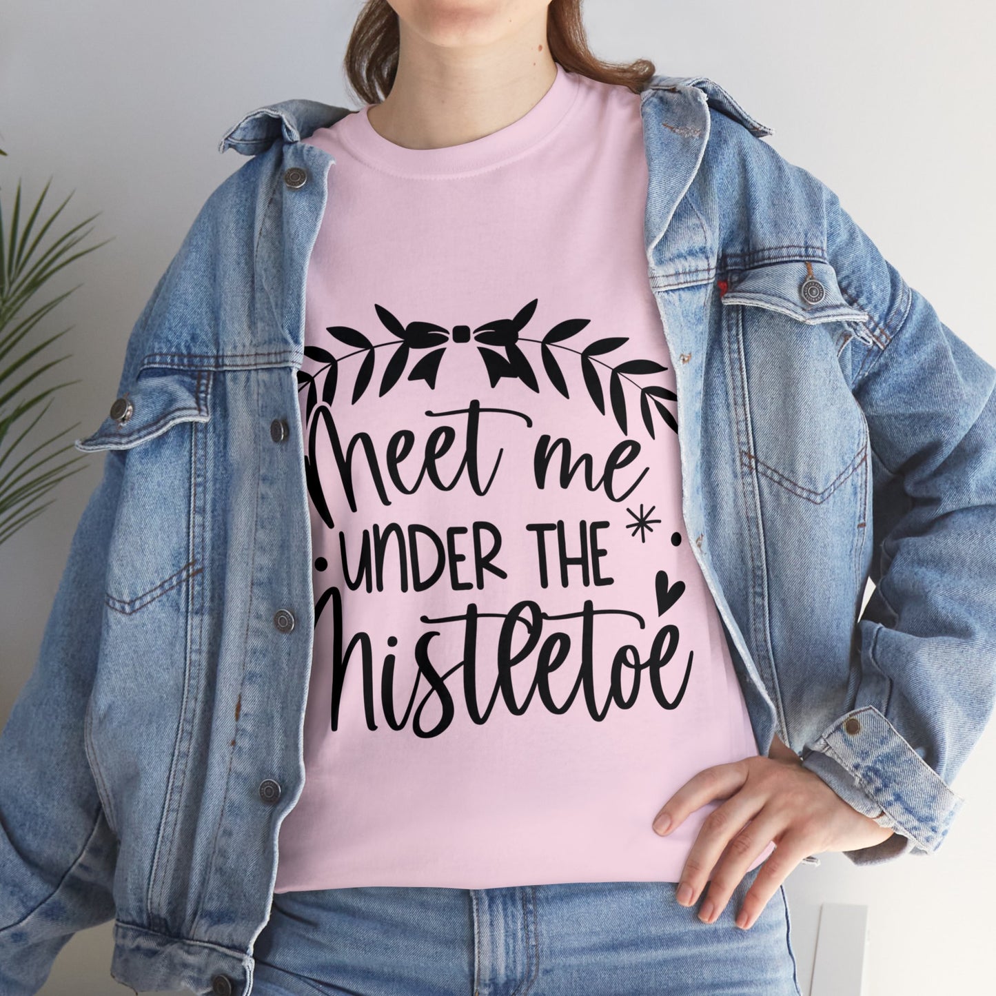 Meet me under Misteetoe Unisex Heavy Cotton Tee